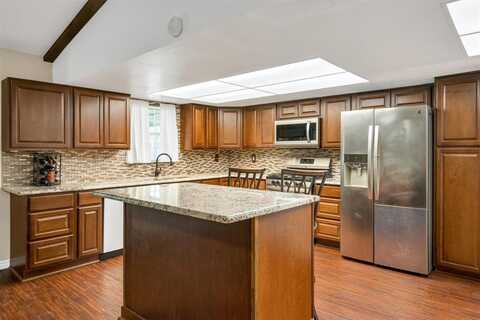 213 Colonel Drive, Garland, TX 75043