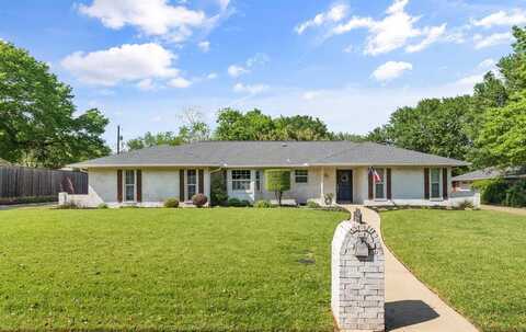 634 Medina Drive, Highland Village, TX 75077