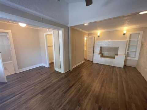 2008 Sanquinet Street, Fort Worth, TX 76107