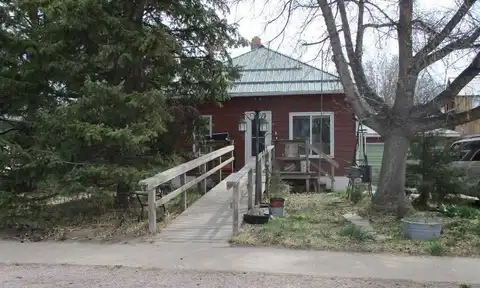 513 North Main St, Gordon, NE 69343