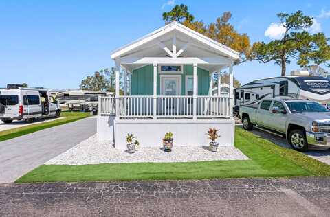 12121 Vonn Rd, Largo, FL 33774