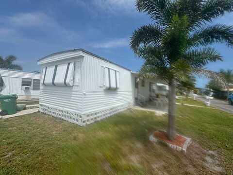 2023 St. Lucie Blvd, Fort Pierce, FL 34946