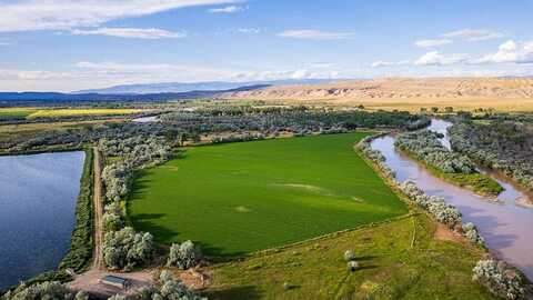 320 North St, Basin, WY 82410