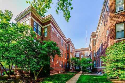 5679 Waterman Blvd, Saint Louis, MO 63112