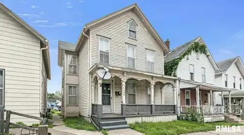 1454 W 3RD Street, Davenport, IA 52803