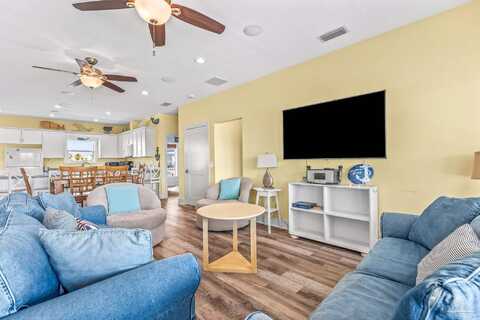 8162 Gulf Blvd, Navarre, FL 32566