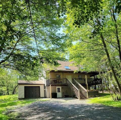 3312 Black Cherry Court, Long Pond, PA 18334
