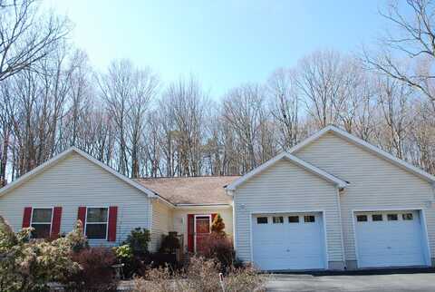 401 Underhill Drive, Tamiment, PA 18371
