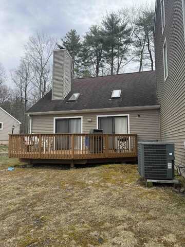 3322 Windermere Drive, Bushkill, PA 18324
