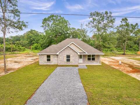 68 Matthews Rd., Carriere, MS 39426