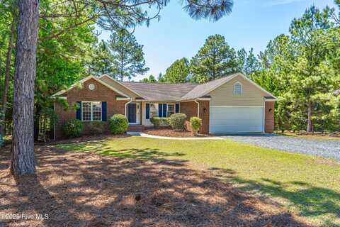 4 Fur Court E, Pinehurst, NC 28374