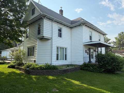 303 N Stanton, DAVIS, IL 61019