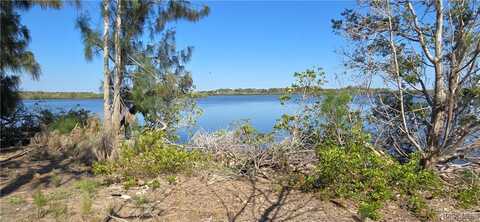2230 S Silversand Point, Crystal River, FL 34429