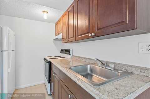 4331 NW 19th St, Lauderhill, FL 33313
