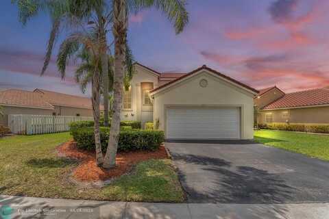 697 Sand Creek Cir, Weston, FL 33327