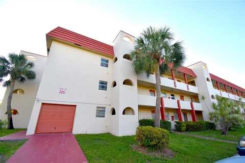 3051 Sunrise Lakes Dr, Sunrise, FL 33322