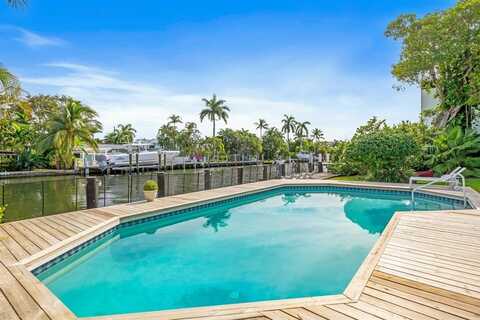 512 Riviera Drive, Fort Lauderdale, FL 33301