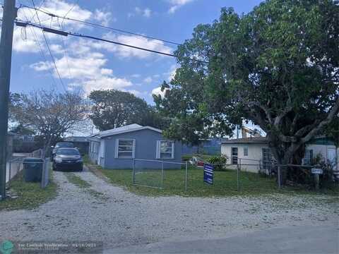 630 NE 43rd St, Oakland Park, FL 33334