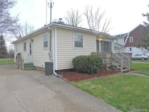 2032 FRIEL Street, Burton, MI 48529