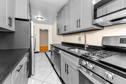 140 -21 Burden Cres, Queens, NY 11435