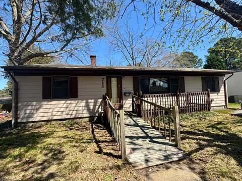 711 Sparrow Road, Chesapeake, VA 23325
