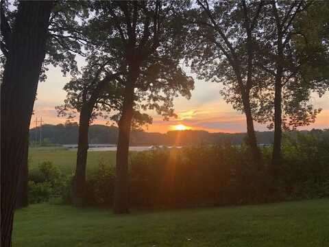 19900 Cottagewood Road, Excelsior, MN 55331