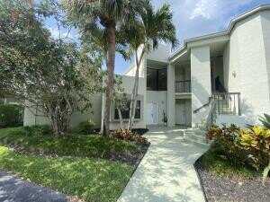 6371 La Costa Drive, Boca Raton, FL 33433
