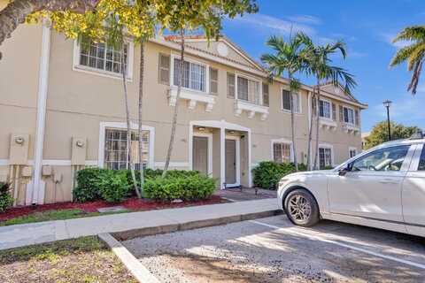 5961 London Lane, Tamarac, FL 33321