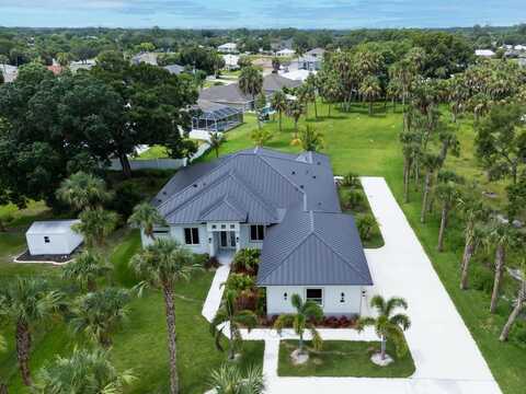 2000 SW Leafy Road, Port Saint Lucie, FL 34953