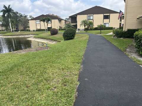 213 Pine Hov Circle, Greenacres, FL 33463