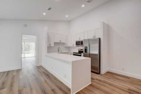 230 Avenue L, Delray Beach, FL 33483