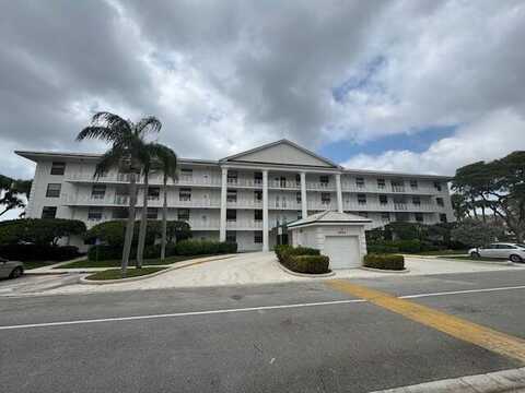 3540 Whitehall Drive, West Palm Beach, FL 33401