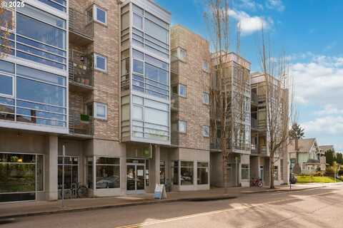 910 SE 42ND AVE, Portland, OR 97215