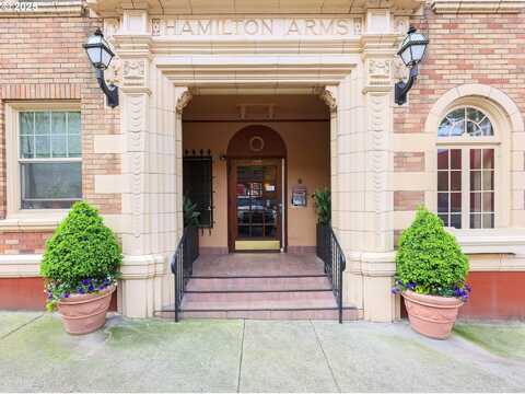 709 SW 16TH AVE, Portland, OR 97205