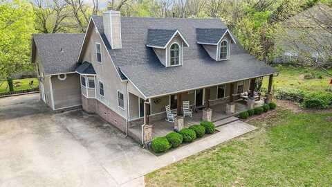3060 Whippoorwill LN, Fayetteville, AR 72701