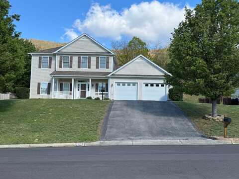 6201 Crumpacker DR, Roanoke, VA 24012