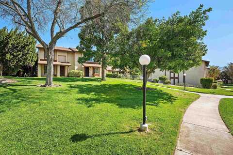 8325 Panorama Ridge Ct, Spring Valley, CA 91977