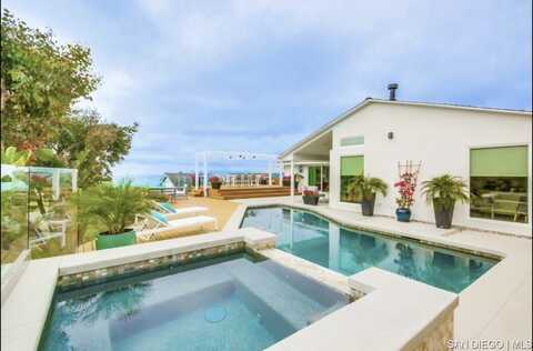 5551 Candlelight Dr., La Jolla, CA 92037