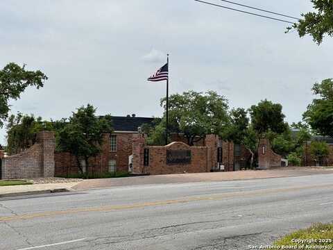 7500 Callaghan, San Antonio, TX 78229