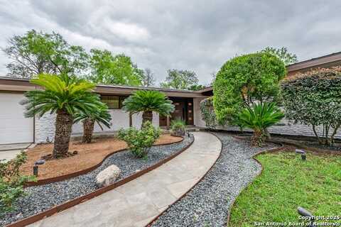 105 Parade, San Antonio, TX 78213