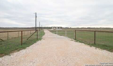 254 County Road 406, Floresville, TX 78114