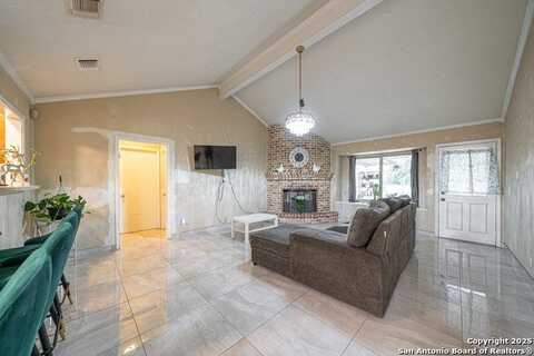 4918 Brookhead, Schertz, TX 78108