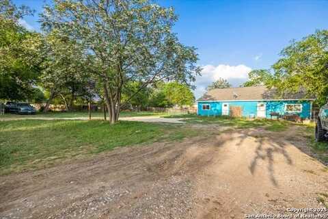 610 Novella, Adkins, TX 78101