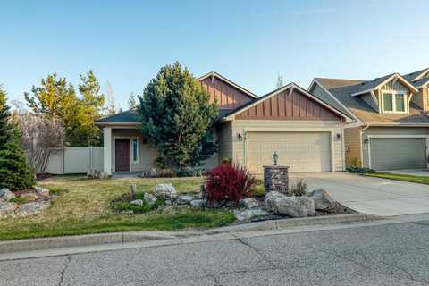 214 E Travis Ct, Spokane, WA 99208