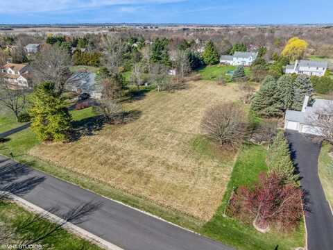 2409 Mustang Trail, Woodstock, IL 60098
