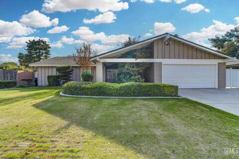 7505 Branding Iron Court, Bakersfield, CA 93309