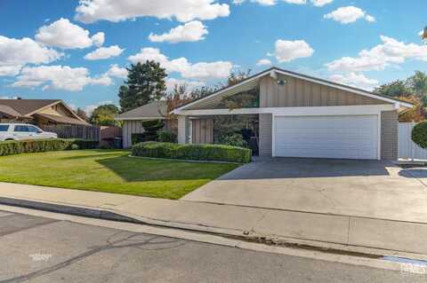 7505 Branding Iron Court, Bakersfield, CA 93309