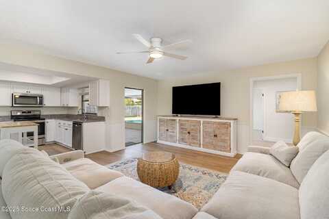 660 S Hedgecock Square, Satellite Beach, FL 32937