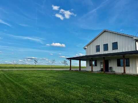 253 W 40th St S, Wellington, KS 67152