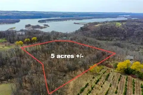 5 Acres Whispering Bluffs Lane, Cassville, WI 53806